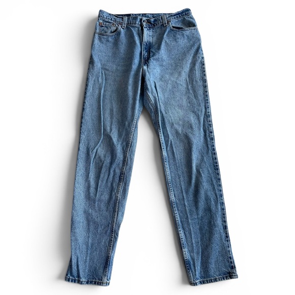 Levi's Denim - Levi’s 505 Mom Jean Light Wash size 31